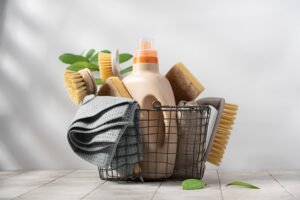 Leia mais sobre o artigo Biodegradável x Sustentável: como comunicar a verdade por trás da limpeza responsável